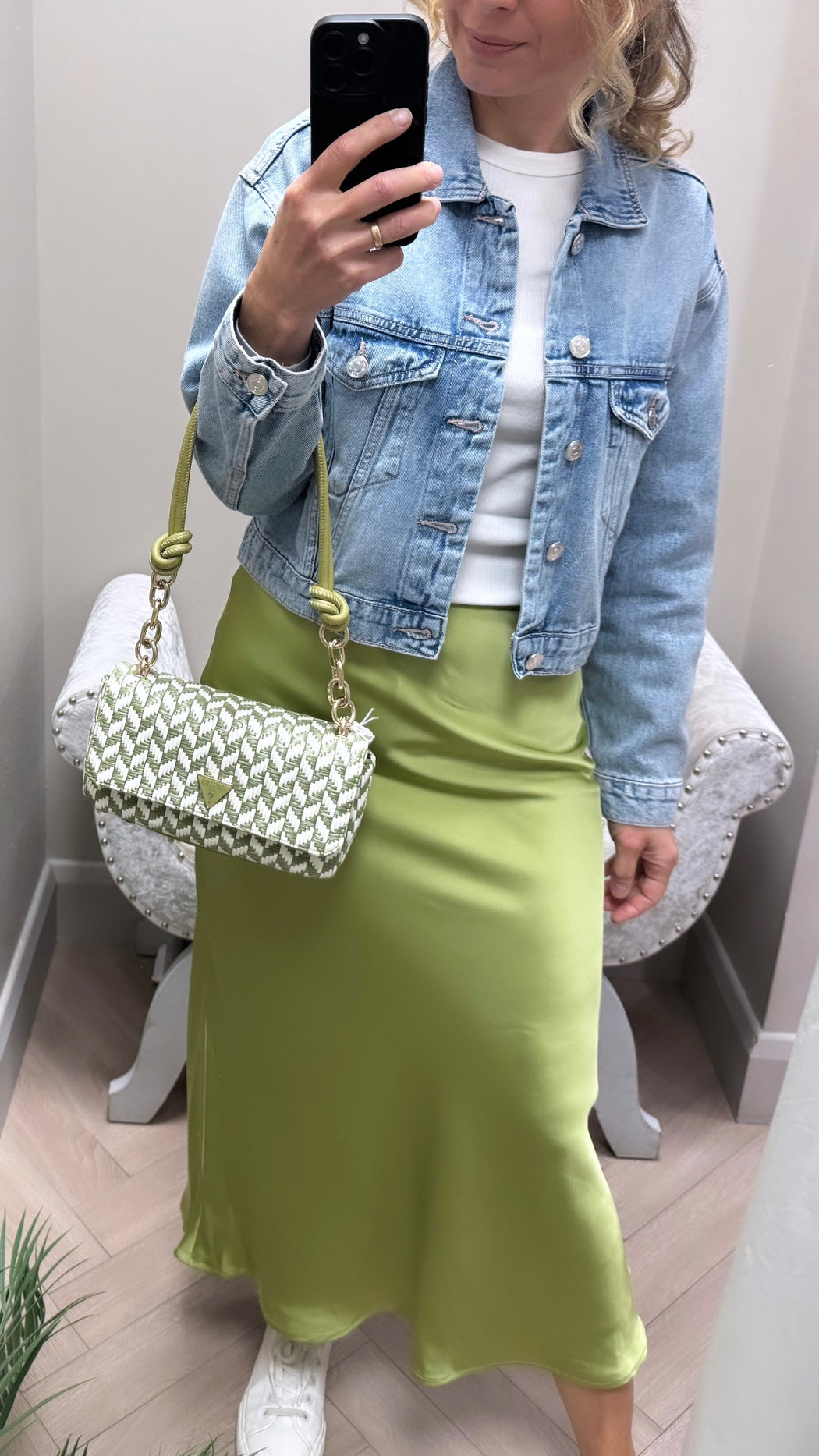 Guess TESSI Olive Bag. WG769119