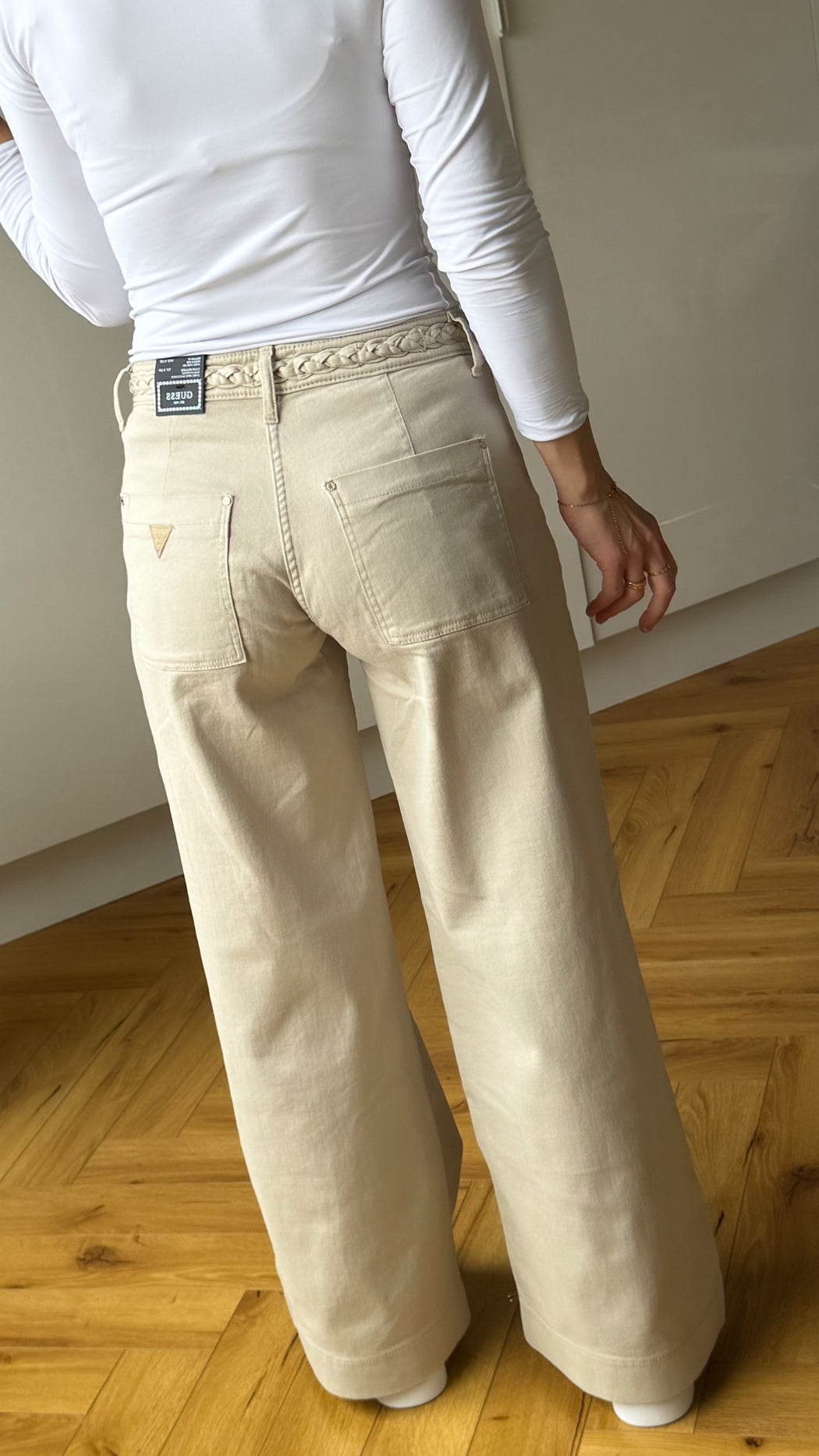 Zoya cream guess cropped jean w6gb15w1886-a115