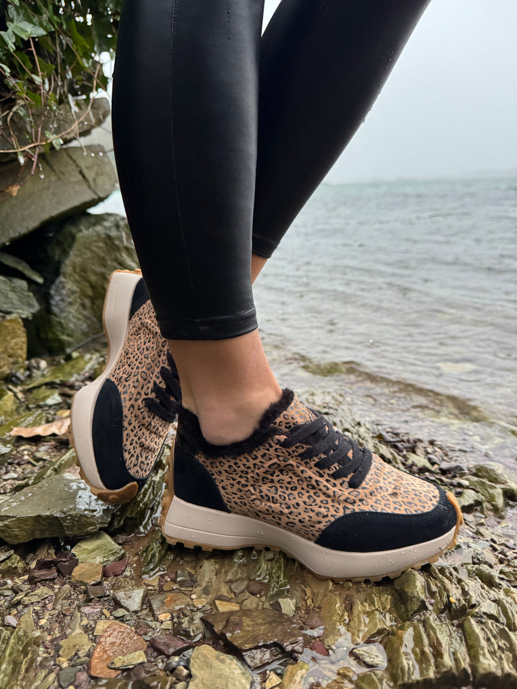 Dabin creamlop leopard runners