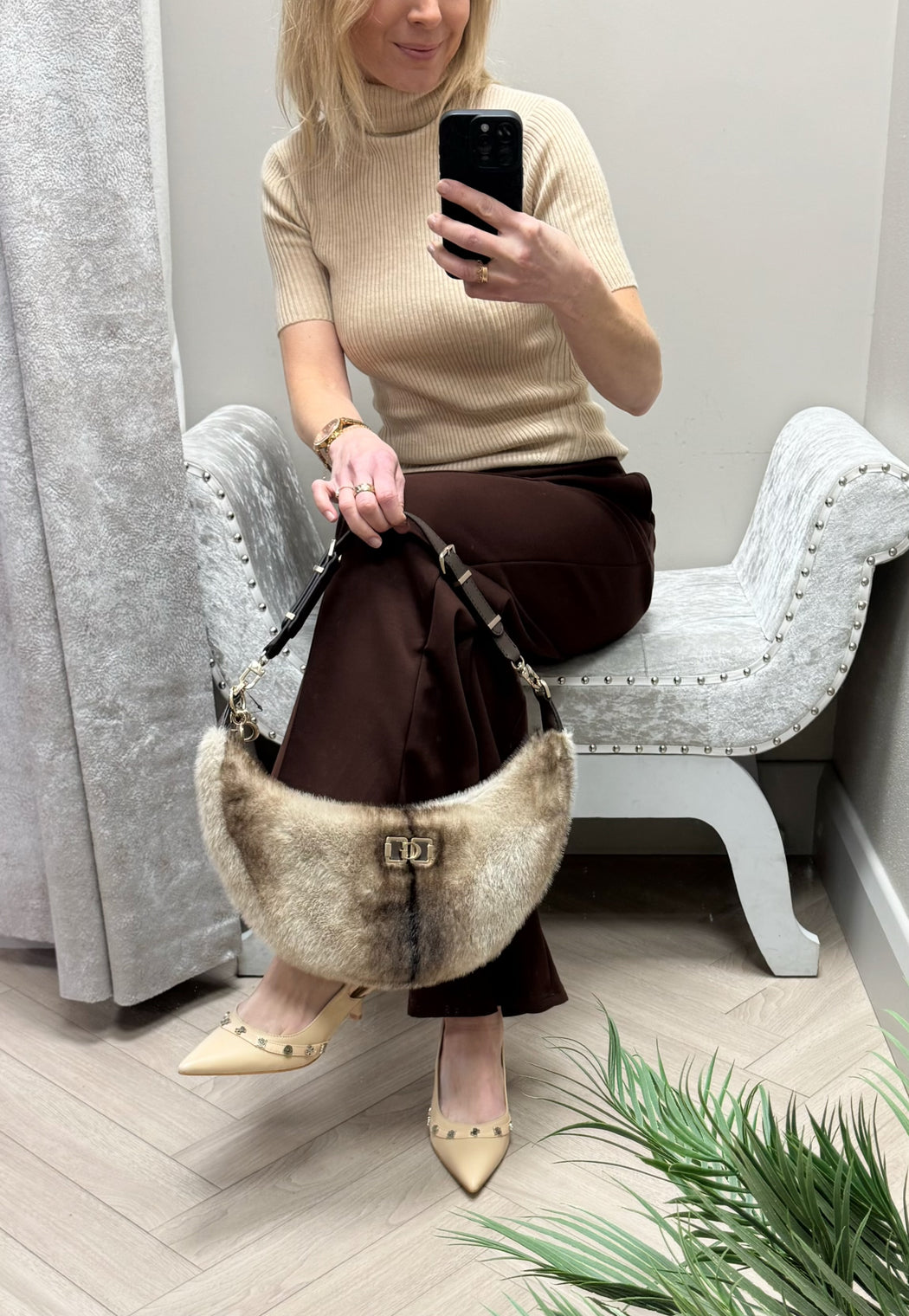 Mavis faux fur hobo bag fg967402