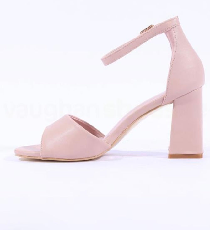 Soderick Baileys nude slingback