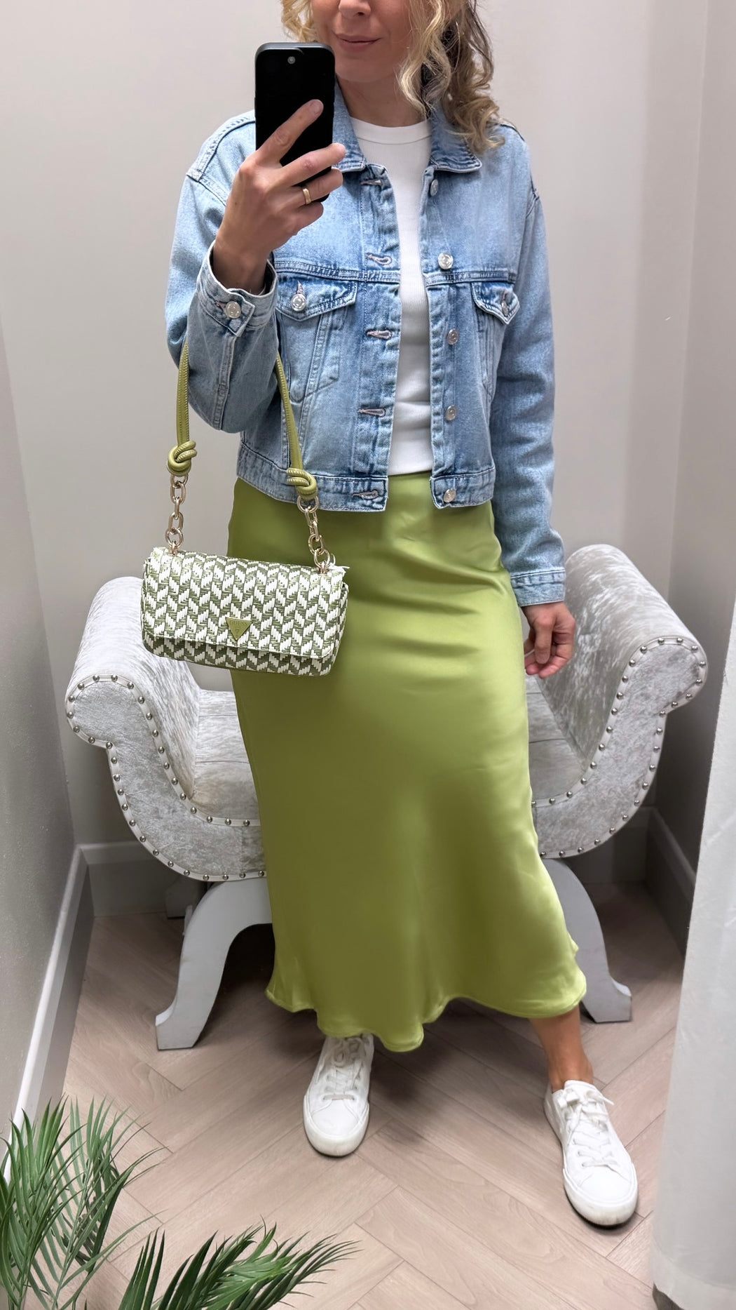 Guess TESSI Olive Bag. WG769119