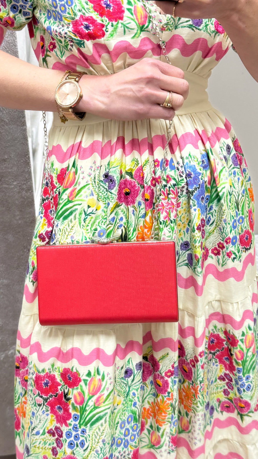 Verde  red clutch