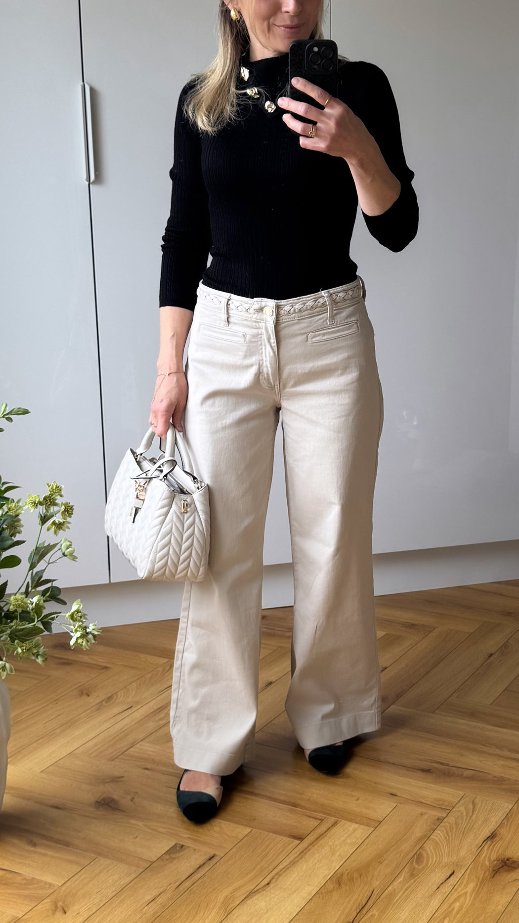 Zoya cream guess cropped jean w6gb15w1886-a115