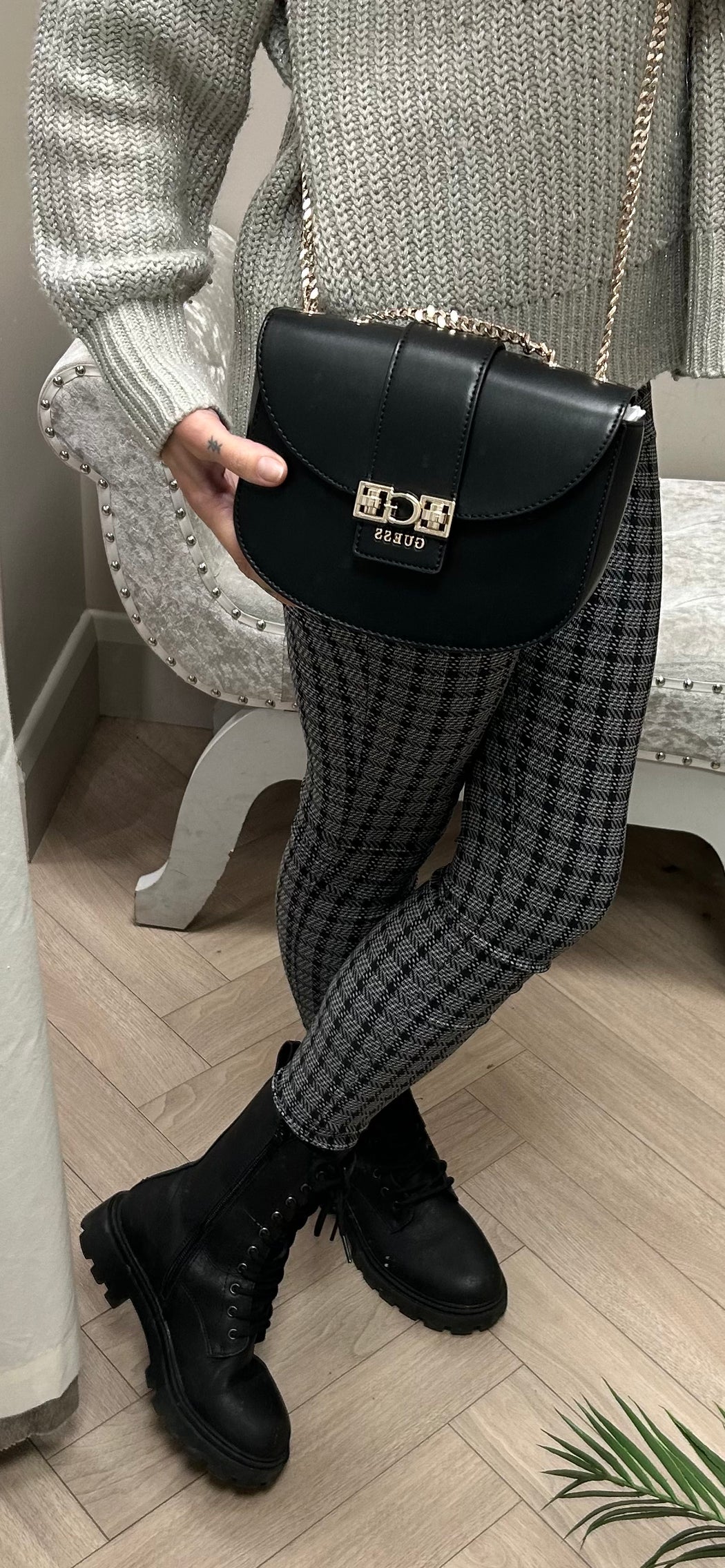 Guess Black JANE Bag. VG989121