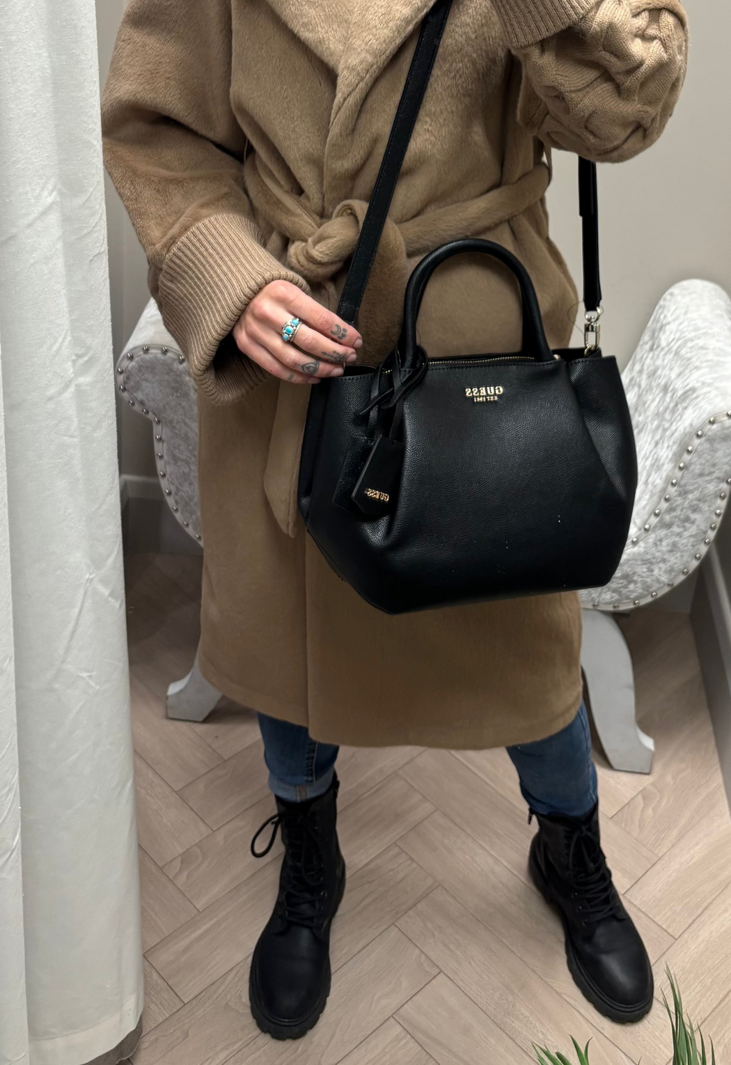 Guess Black AMORETTE Bag. BG789806