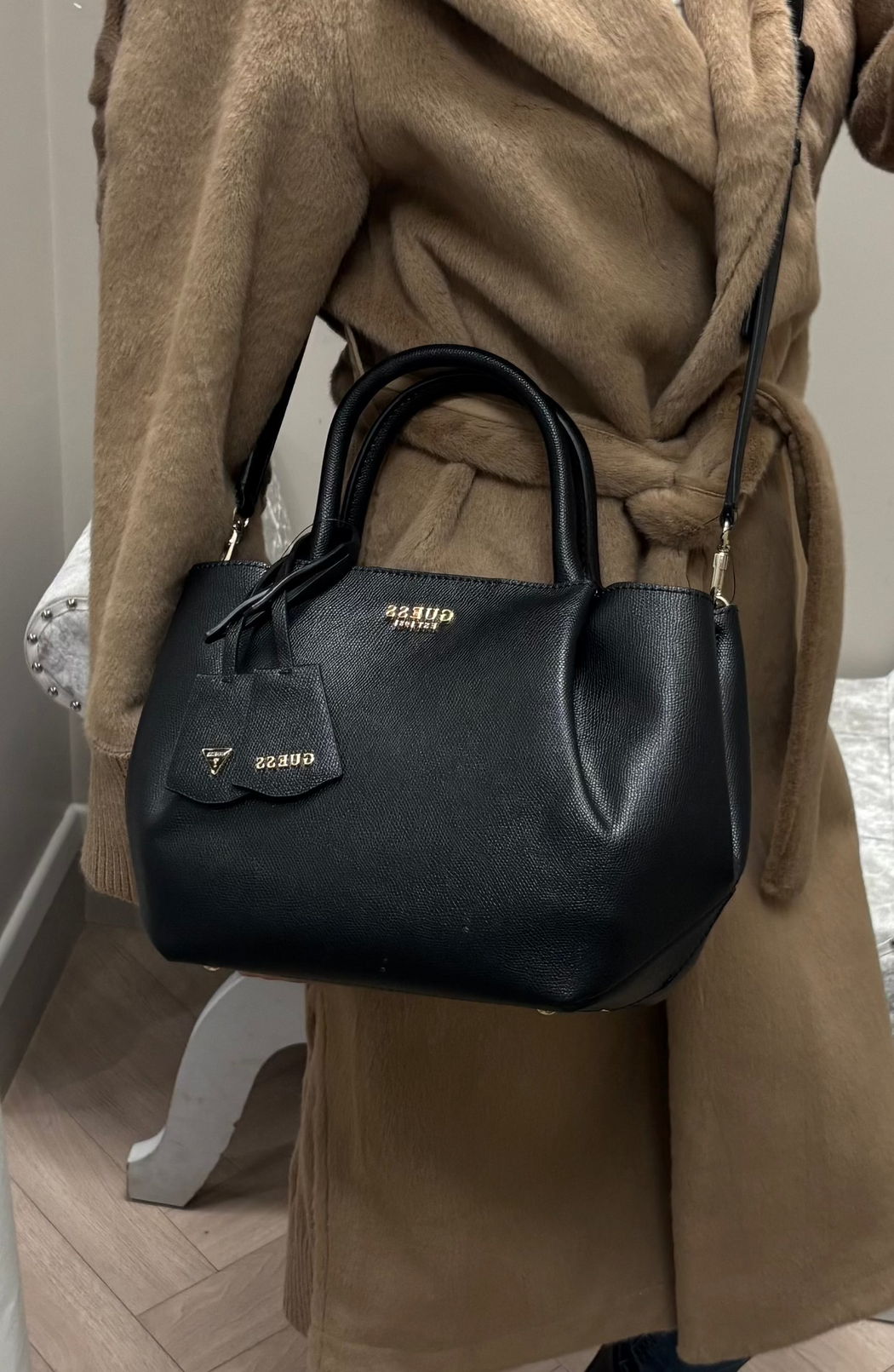 Guess Black AMORETTE Bag. BG789806