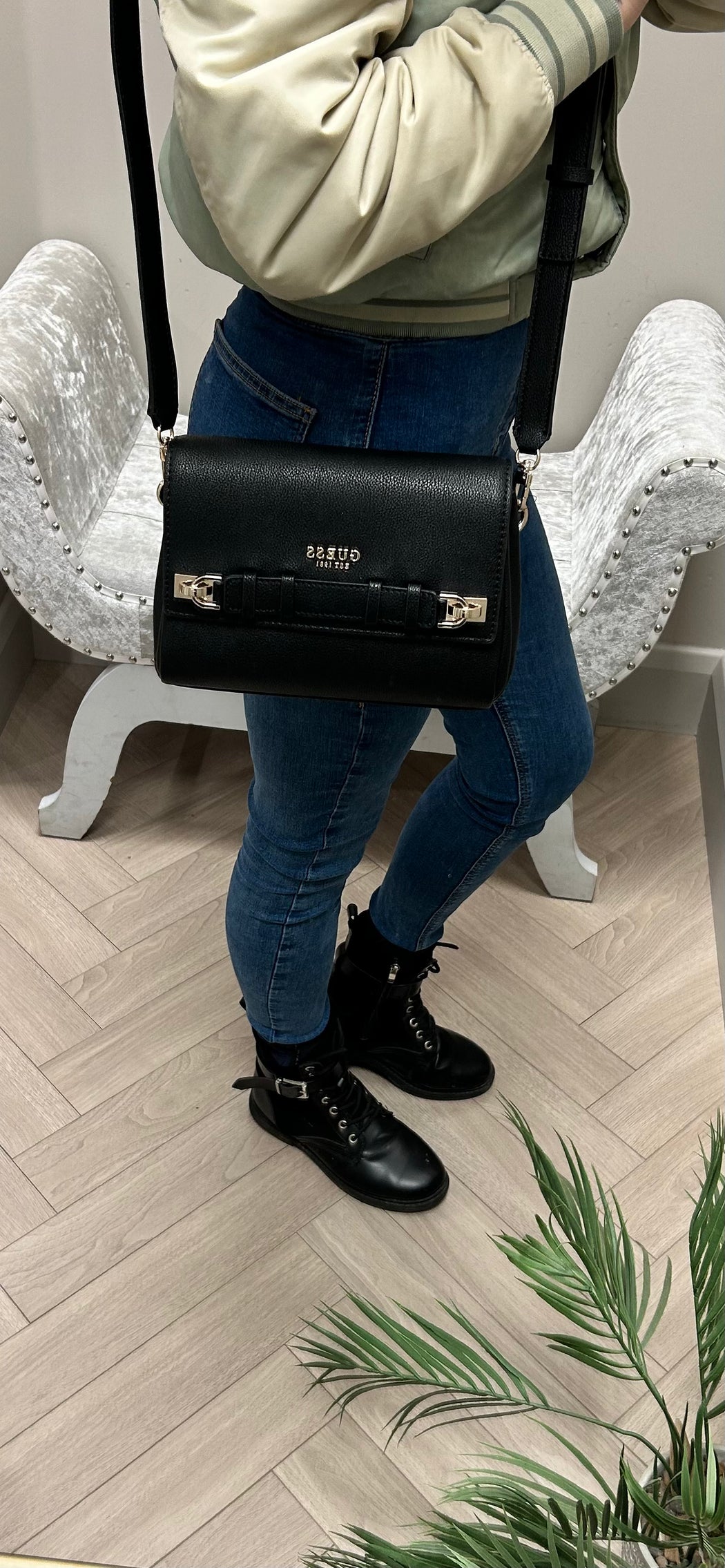 Guess Black GREGORIA Bag. BG854620.