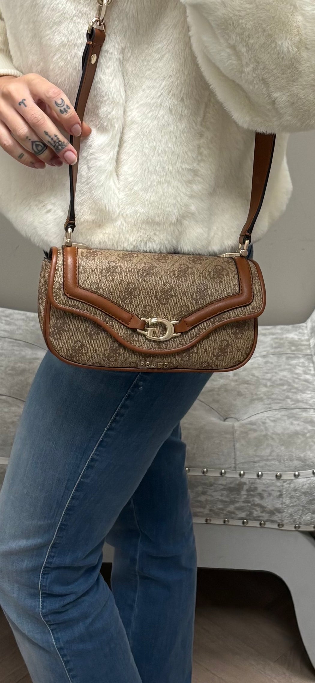 Guess Latte Logo DEA MINI Bag. SG799379