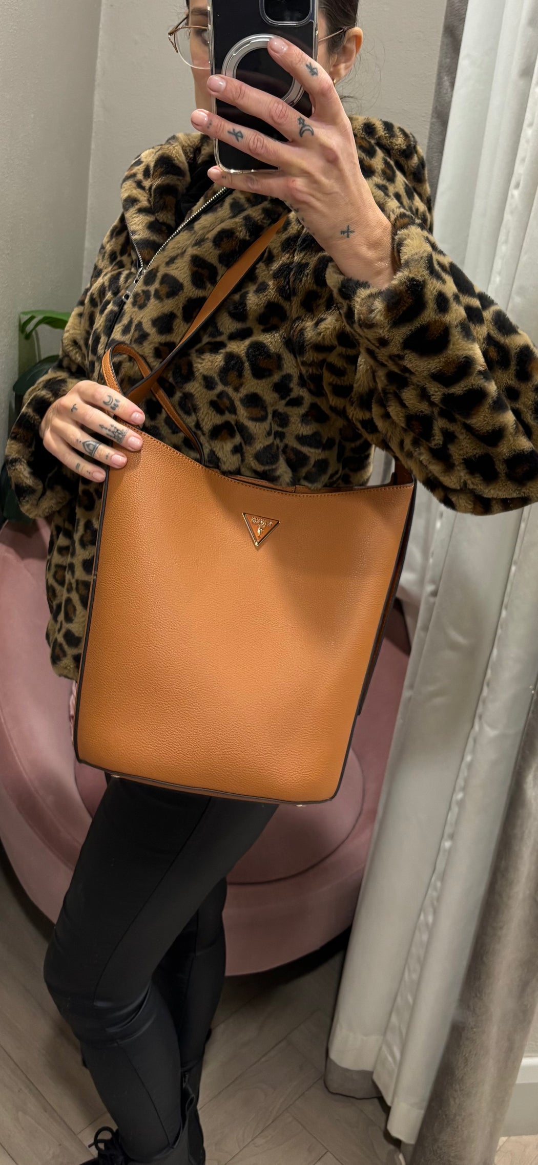 Guess Cognac MERIDIAN Bag. BG697404.