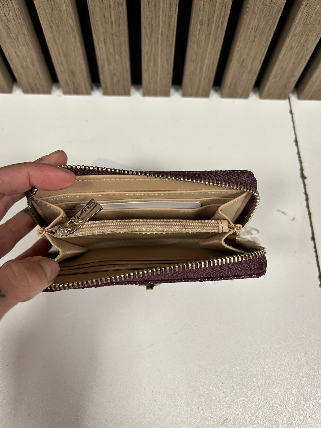 Guess Wine IDRA Wallet. GG8157140