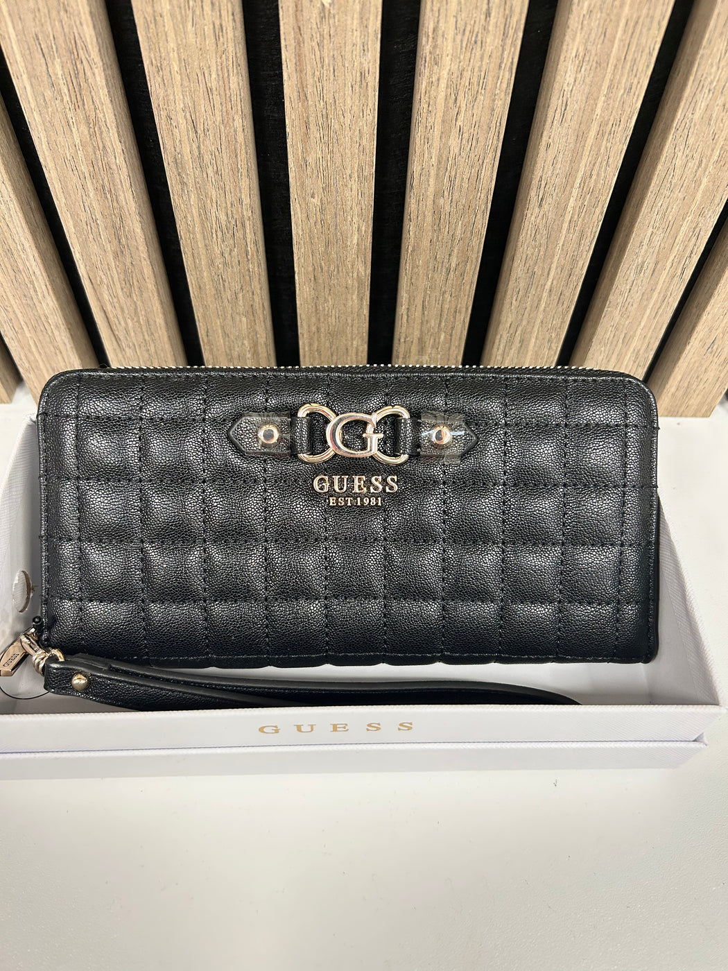 Guess Black NADIRA Wallet. QG8424146