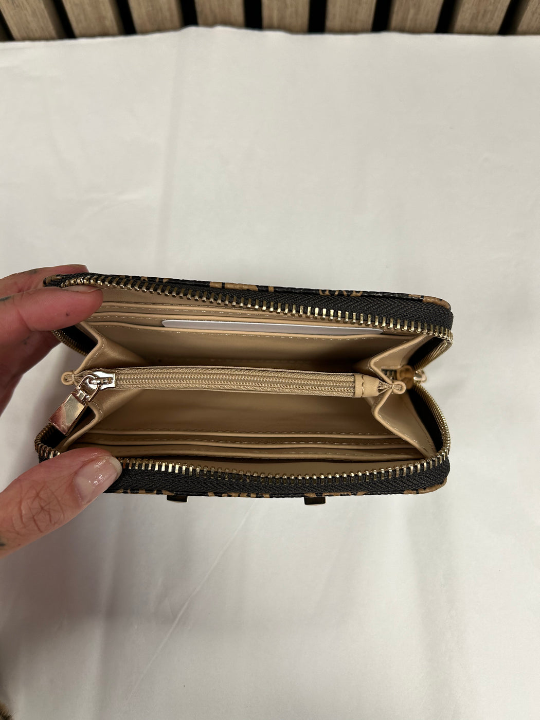Guess Espresdo SILIA Wallet. GP9890140