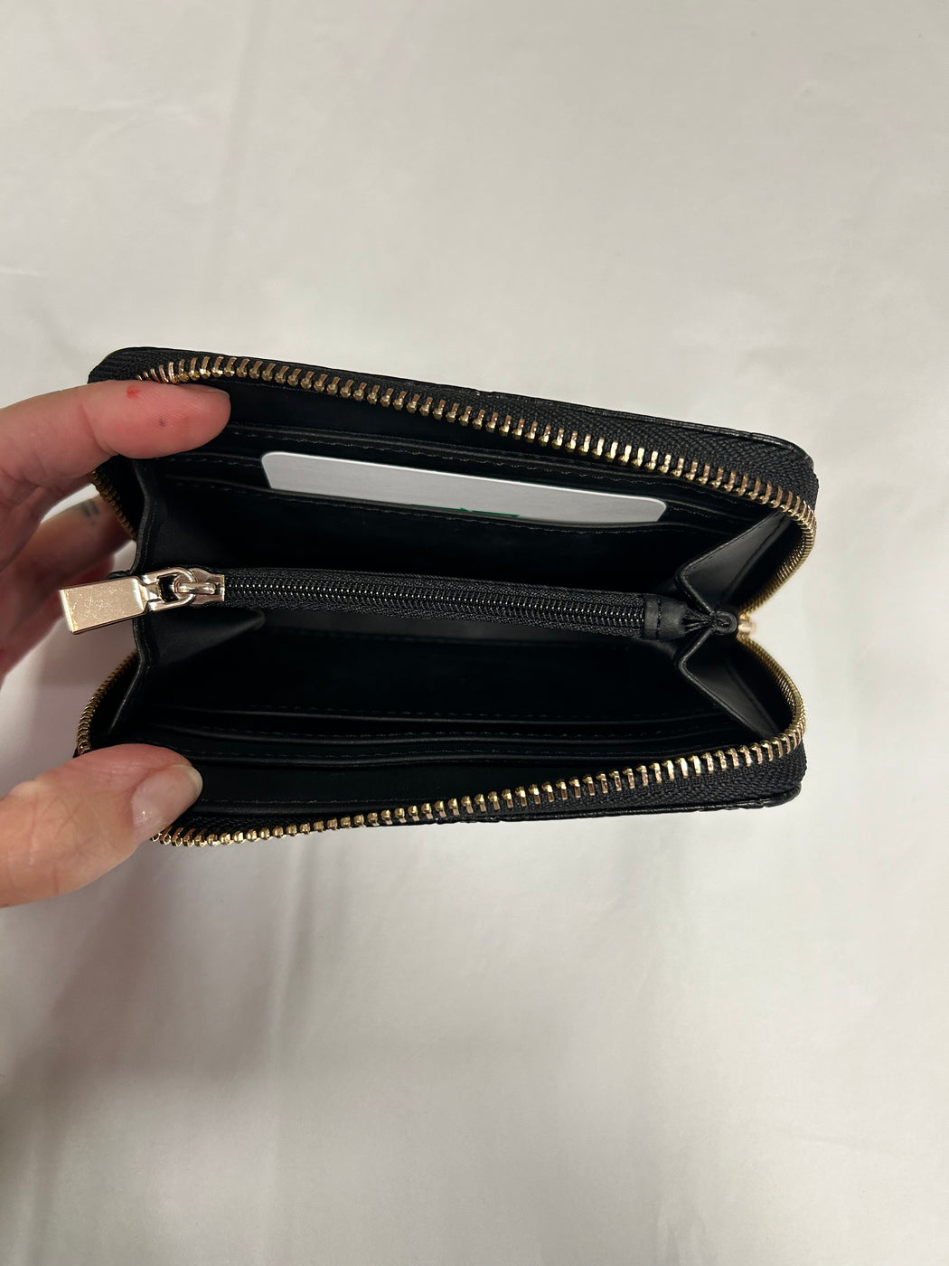 Guess Black Logo CRESIDIA Wallet. PD9888140