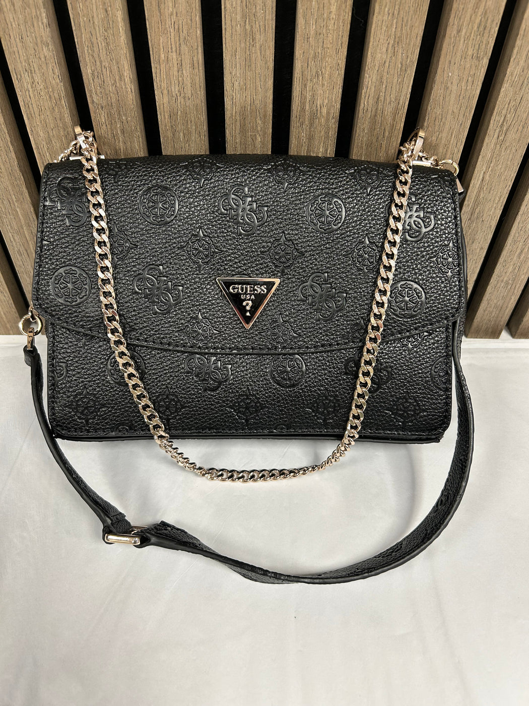 Guess Black CRESIDIA Bag. PD988821