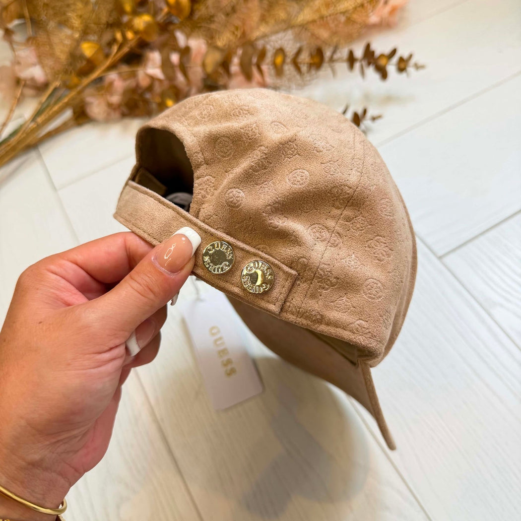 Guess Logo Baseball Cap. AW5627POL01