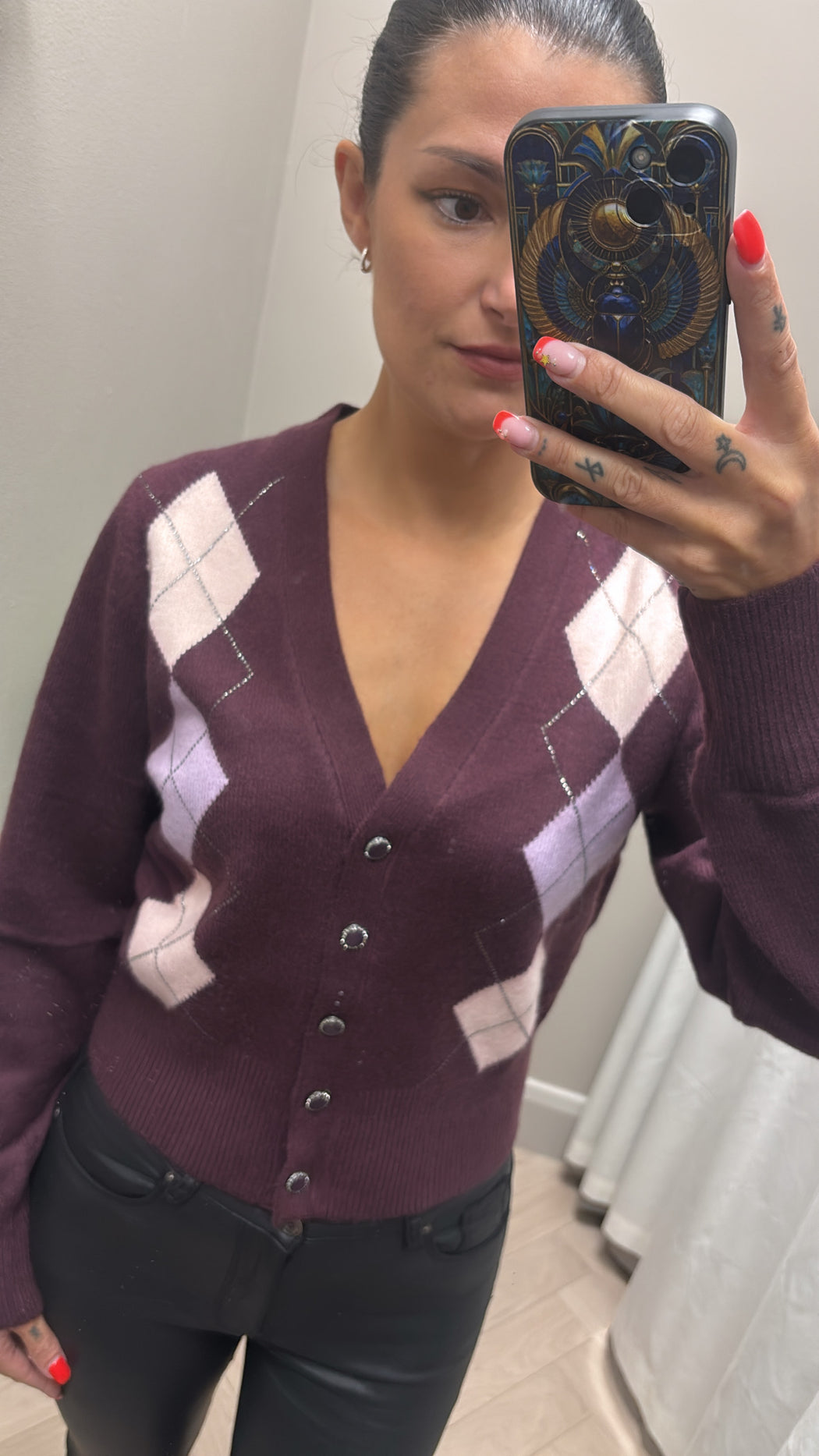 Guess Gracie Argyle Cardigan Burgundy. W6BR47Z1446