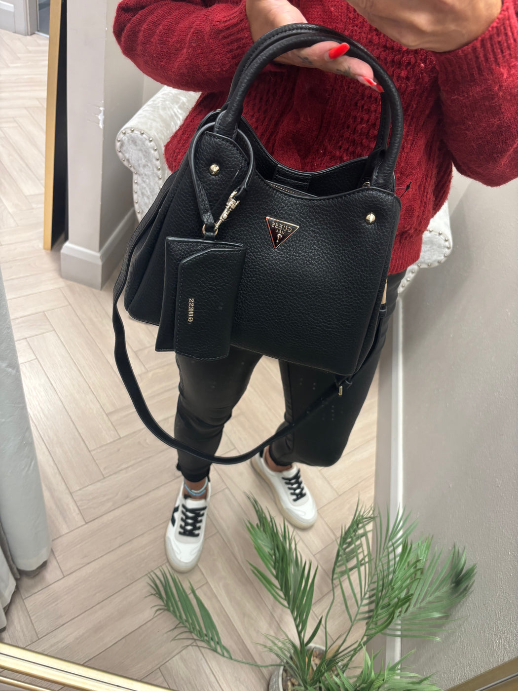 Guess LORELLA Black Bag. BG230622
