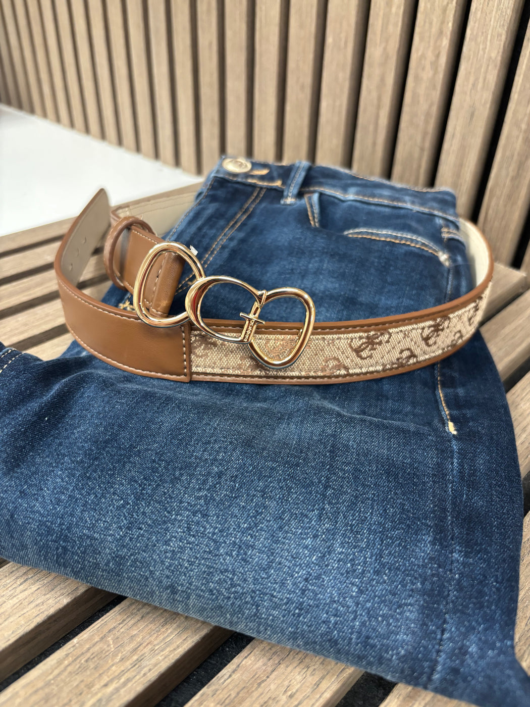 Guess Brown Logo Belt. BW9491P6430