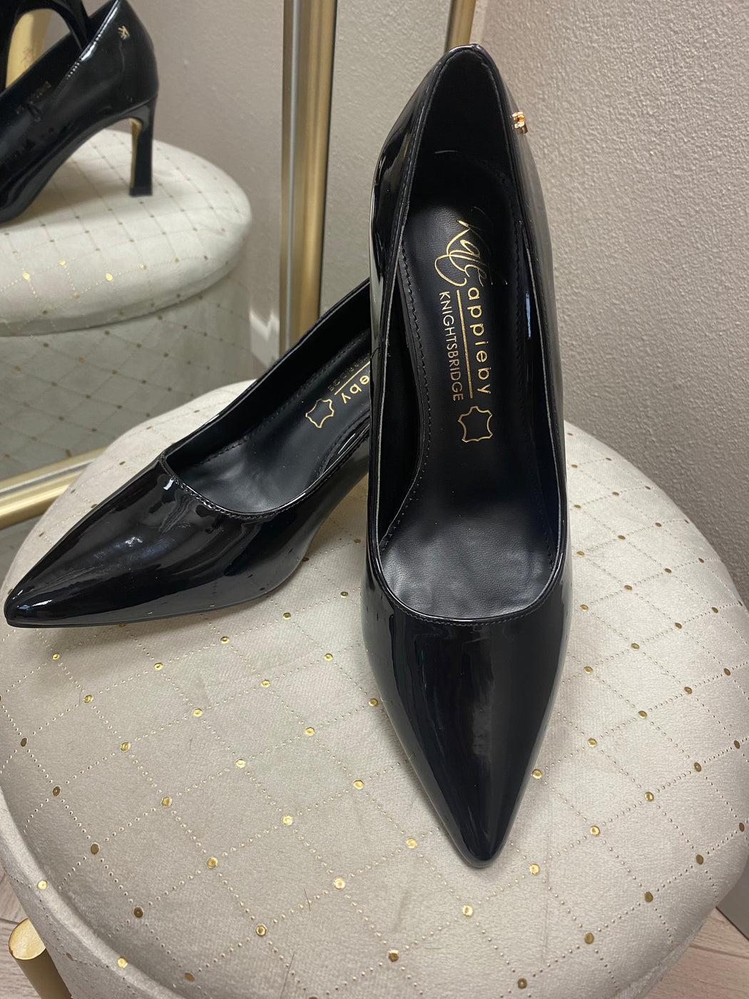 Bamburgh schwarz heel