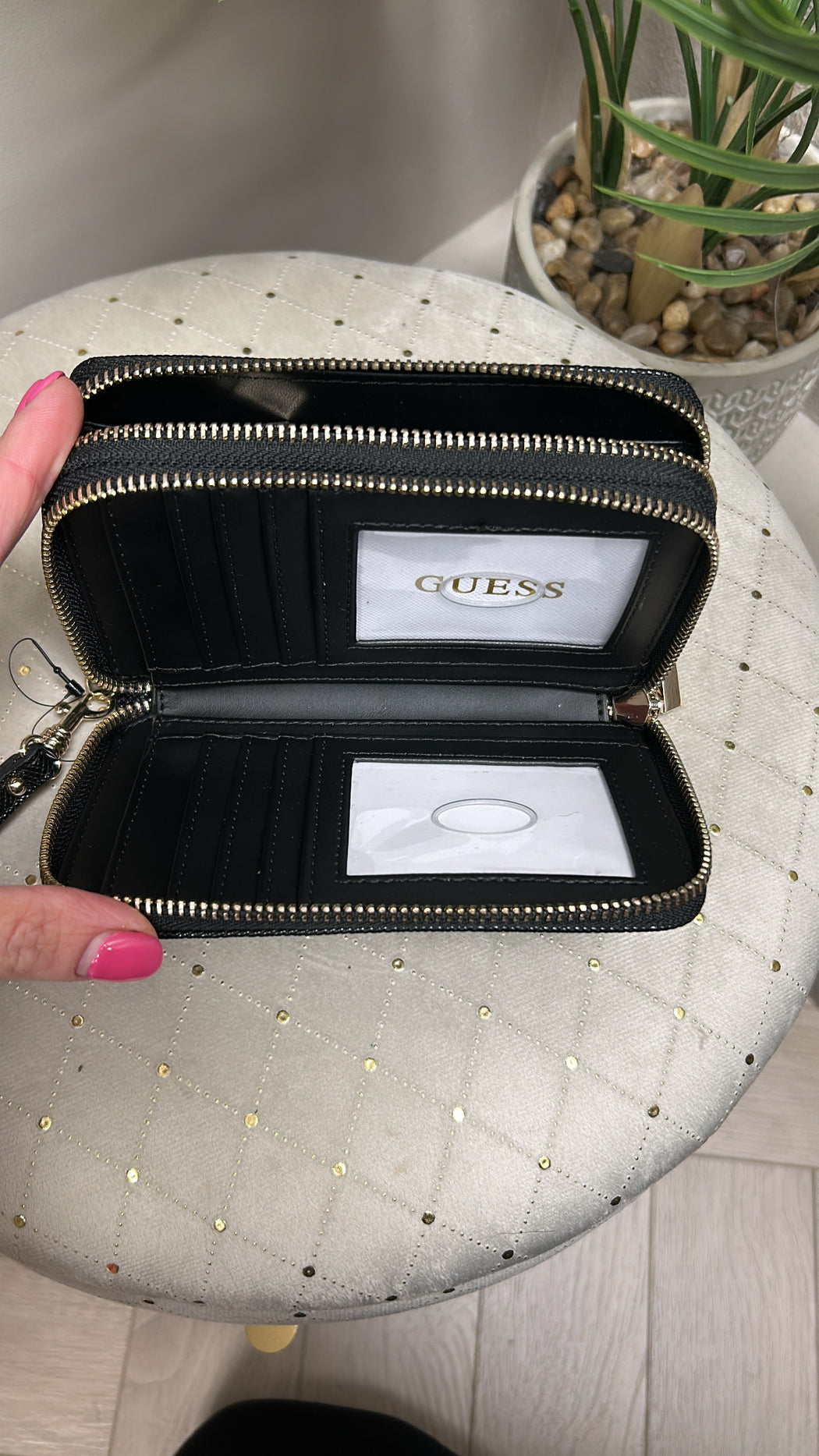 ZG8500164 Guess LAUREL Black wallet