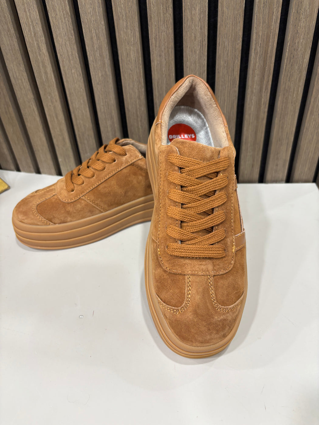 Sixty eight rustic trainer