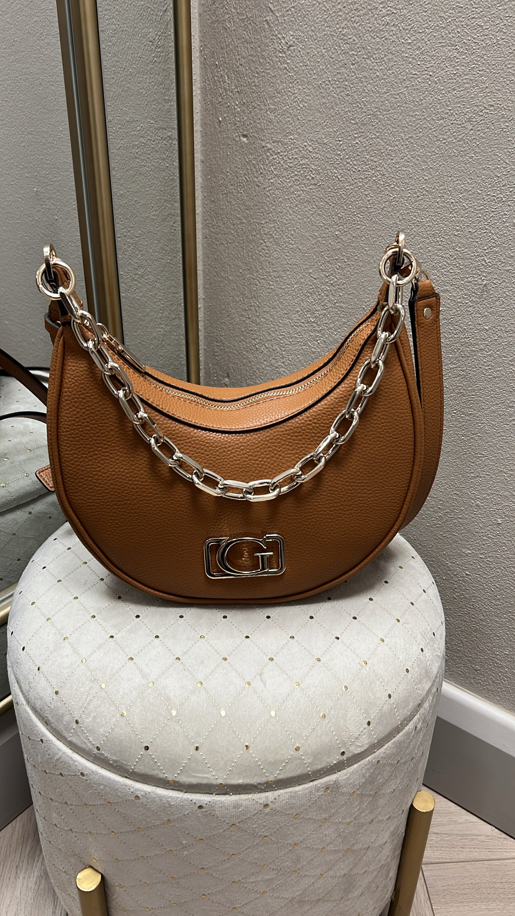 Circe  cognac  guess shoulder / crossbody bag bg964201