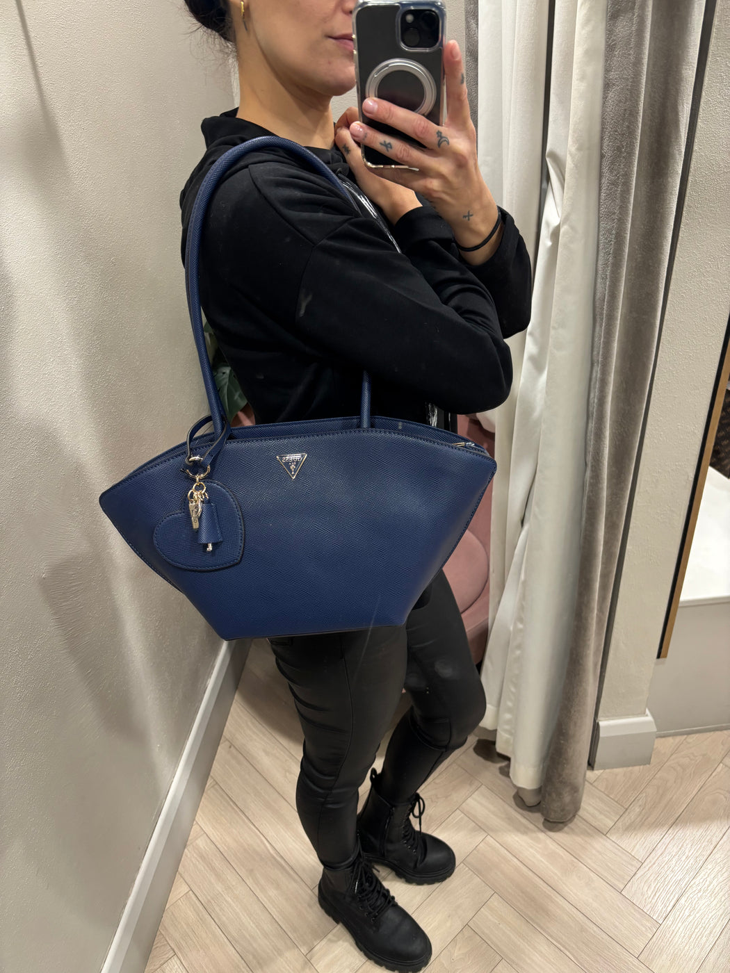 Guess Midnight BOLENA Bag. BG801506