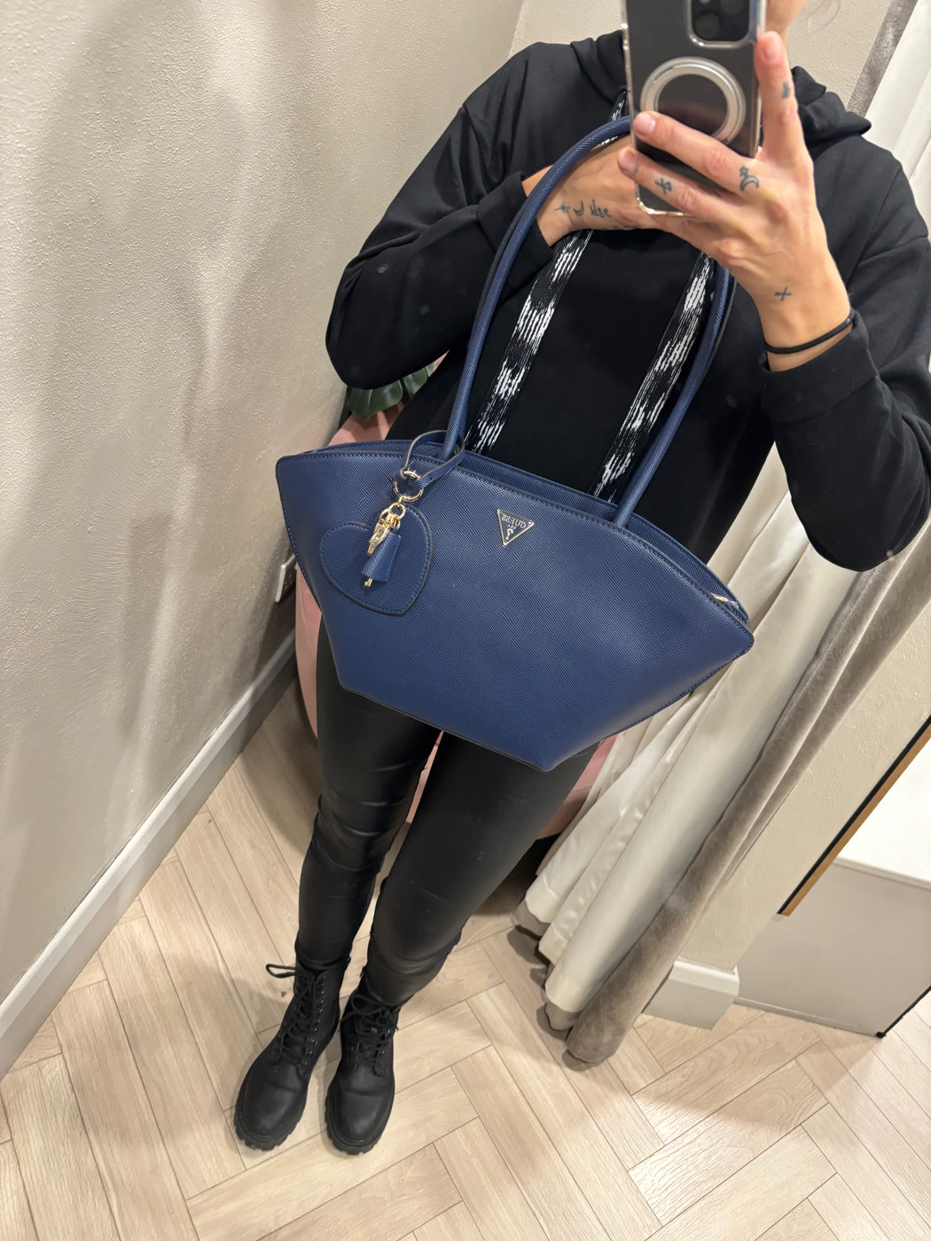Guess Midnight BOLENA Bag. BG801506