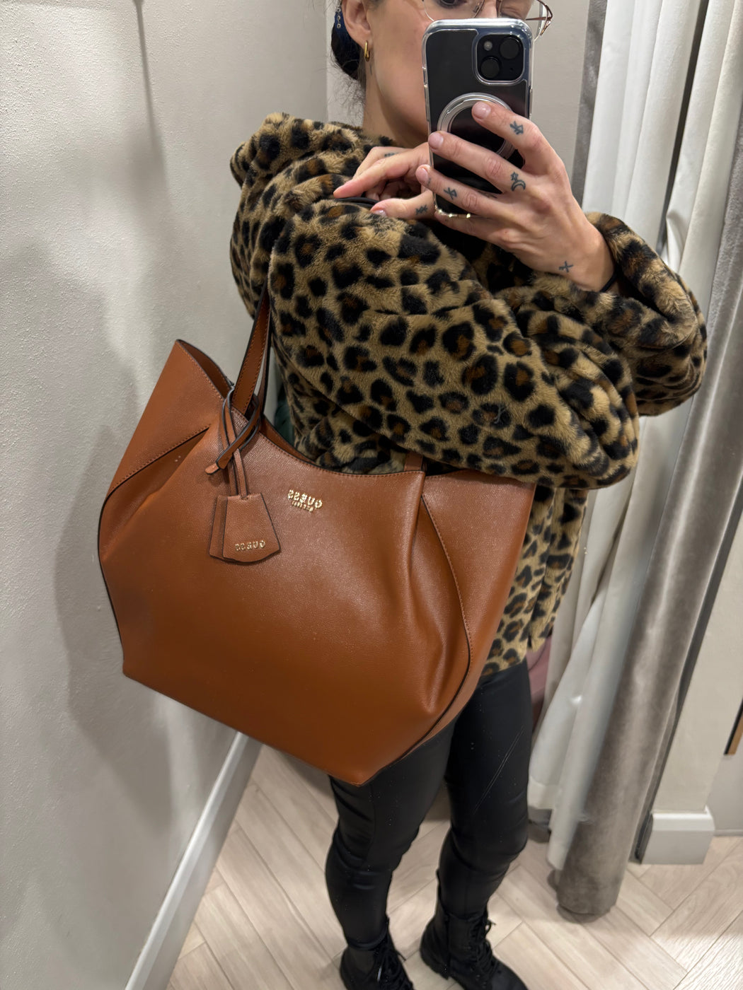 Guess Cognac AMORETTE Bag. BG789824
