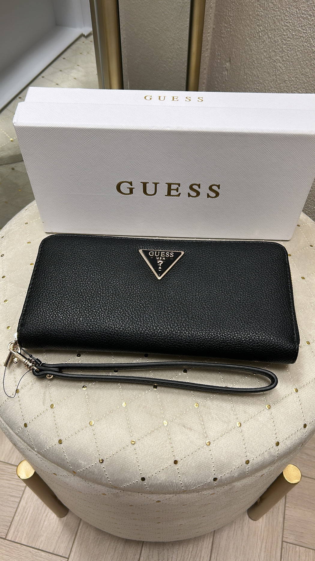 BG8500146 Guess Black Wallet