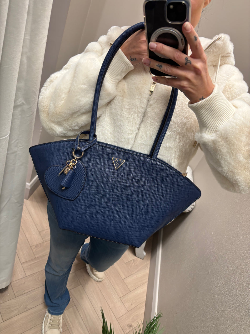 Guess Midnight BOLENA Bag. ZG920709