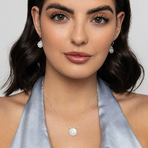 MOTHER OF PEARL NECKLACE