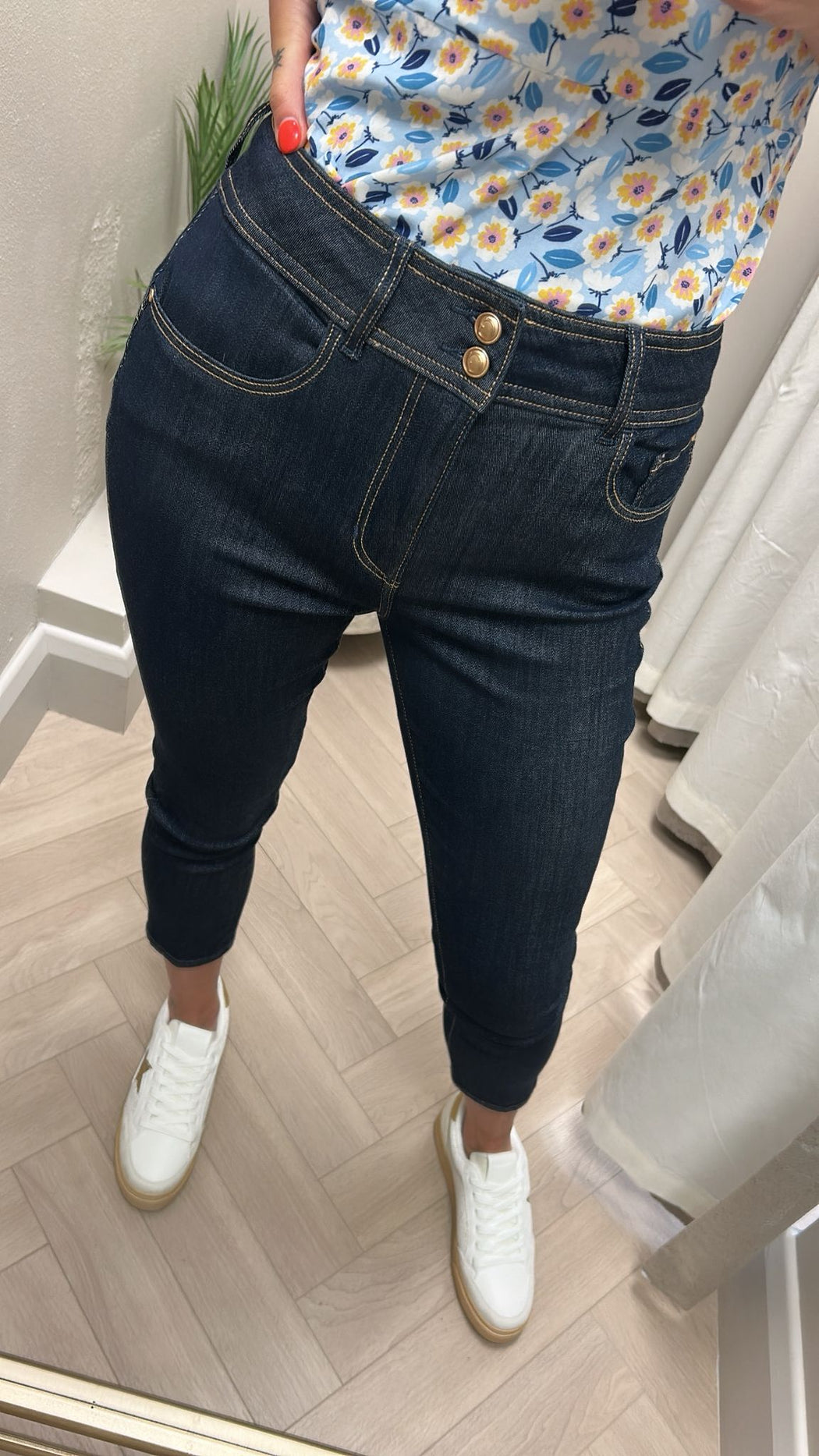 Guess shape up Capri skinny jeans W5GA80D5B43