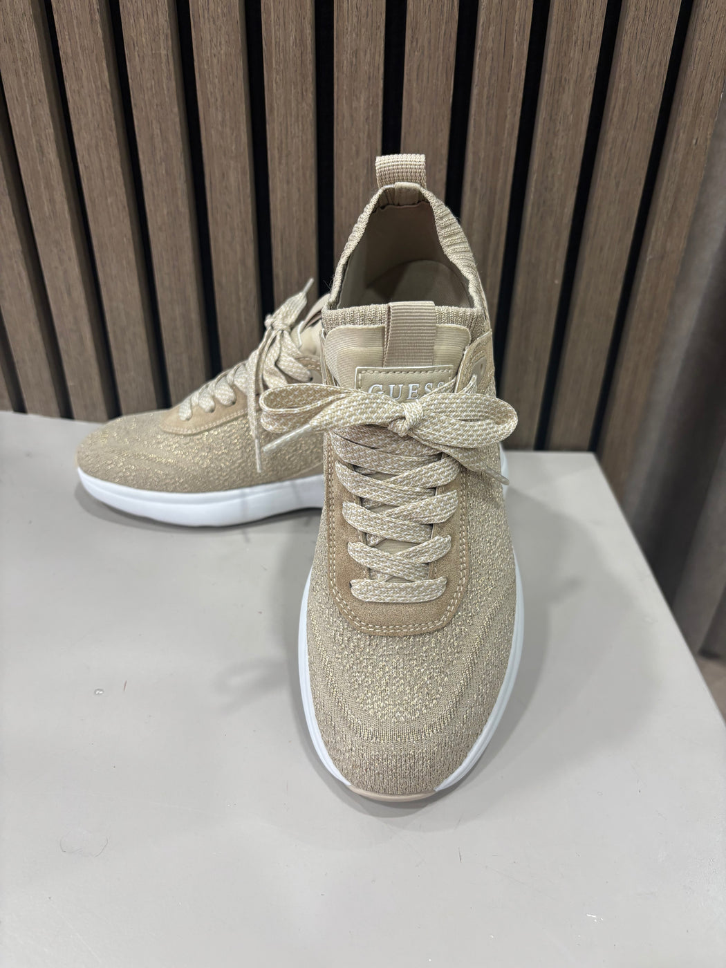 Guess Gold Sparkle Runners. FLJMLDFAB12