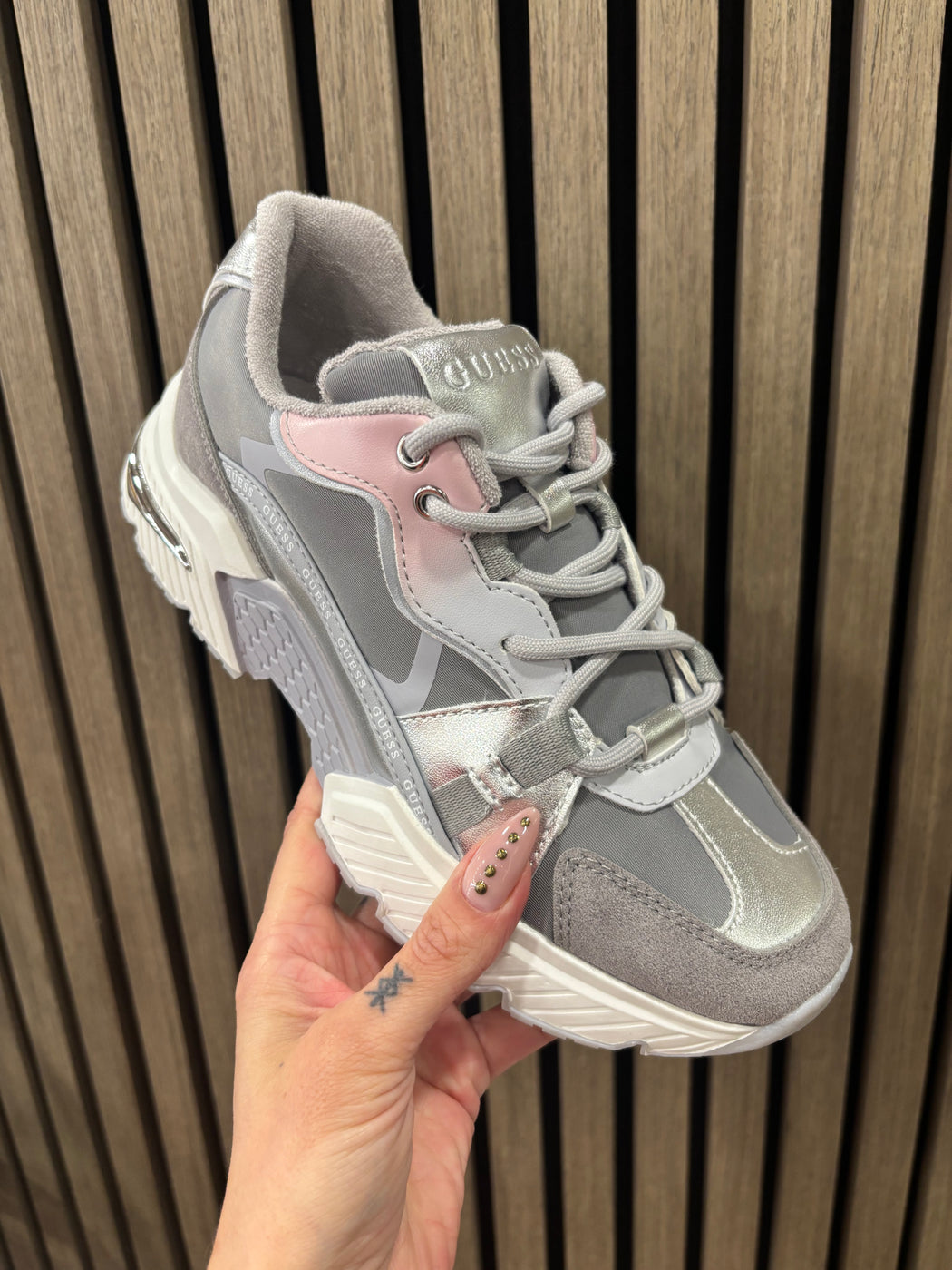 Guess Silver Shine Runners. FLJCR7LEL12