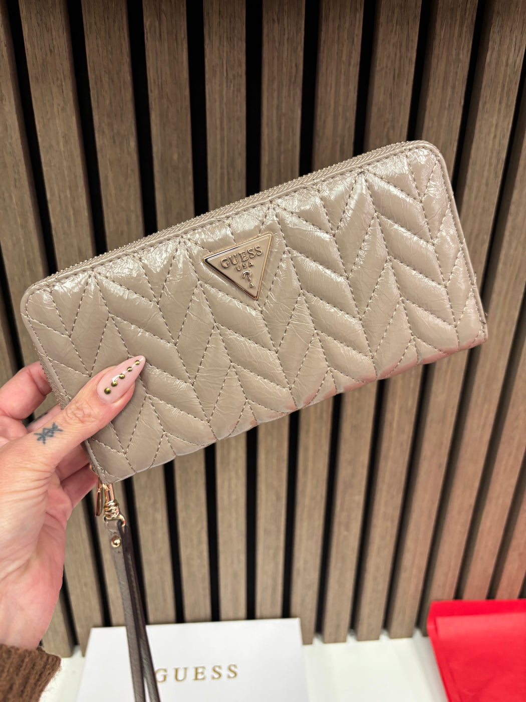 Guess Cheryl Dark Taupe Wallet. TQ9720146.