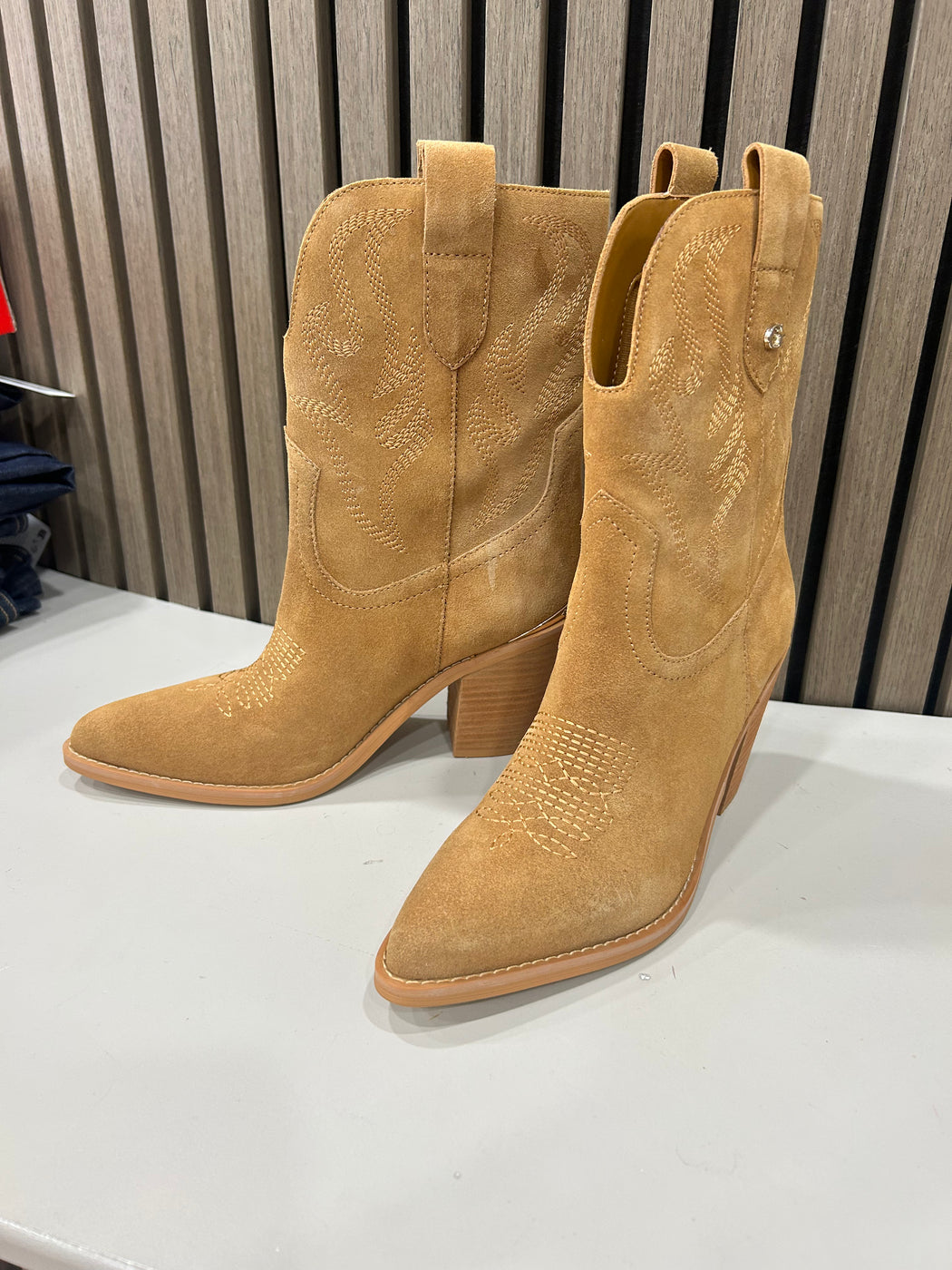 Guess 3/4 suede boots FLTSALSUE10