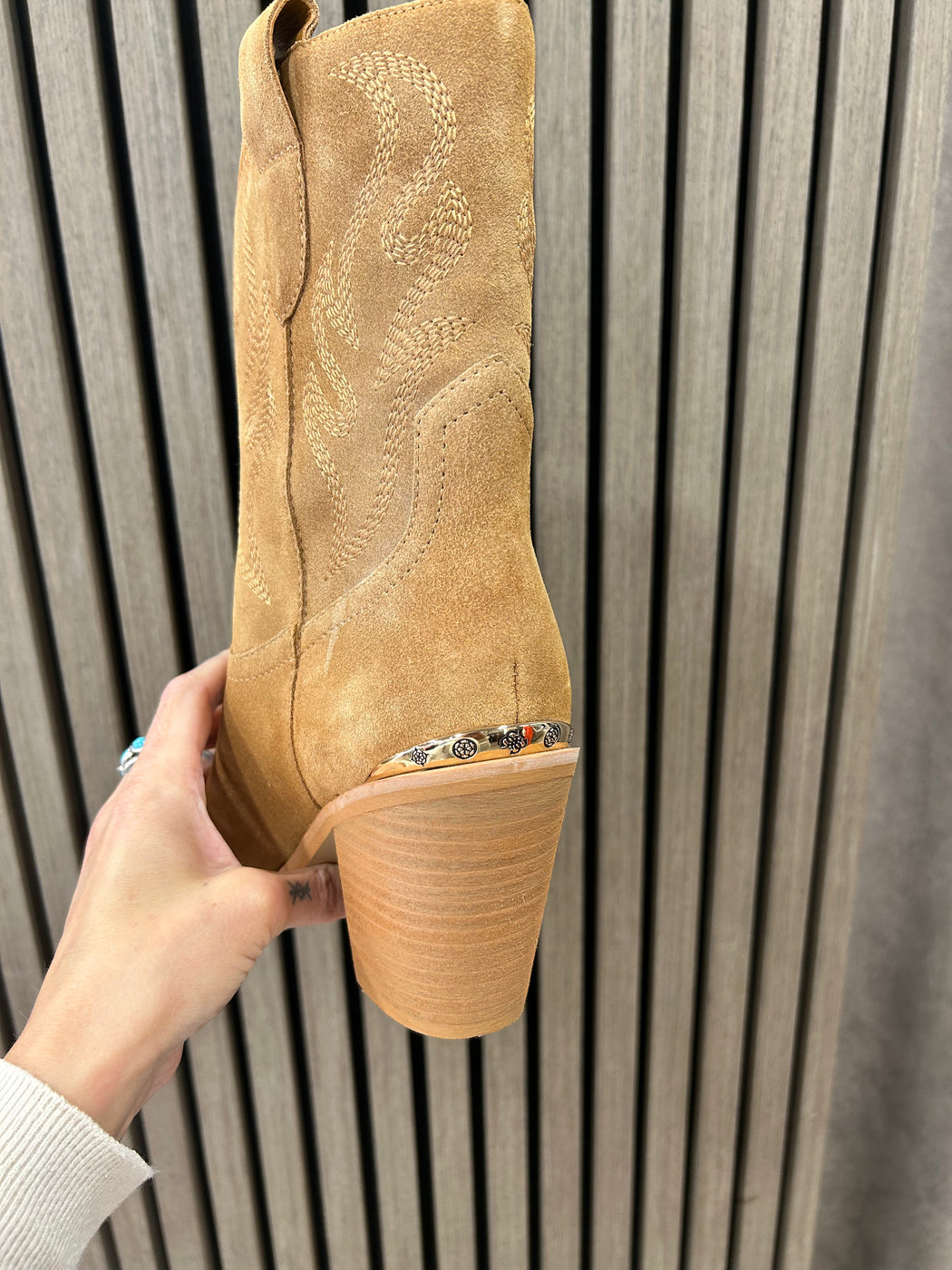Guess 3/4 suede boots FLTSALSUE10
