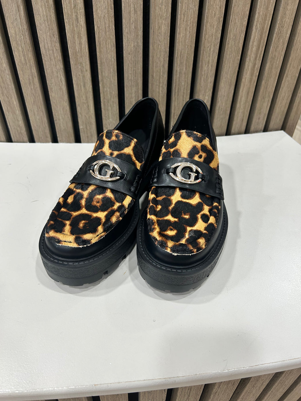 Guess black animal print loafer FLTYK2LEP14
