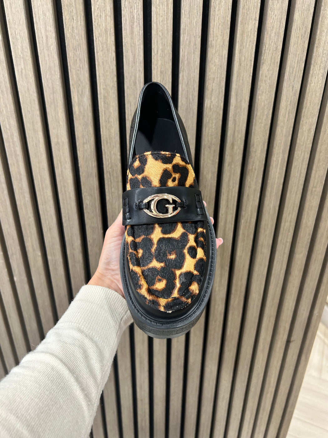 Guess black animal print loafer FLTYK2LEP14