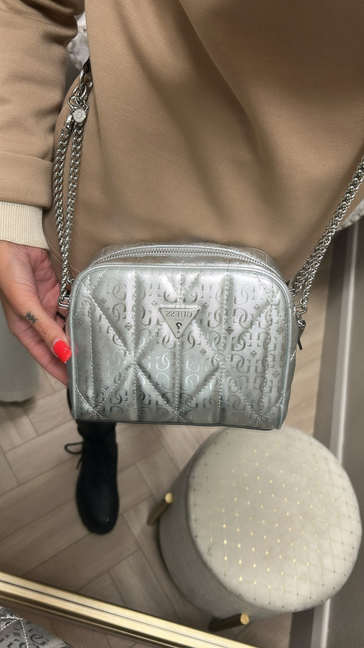 Guess Silver ALDINA Bag. GY966314