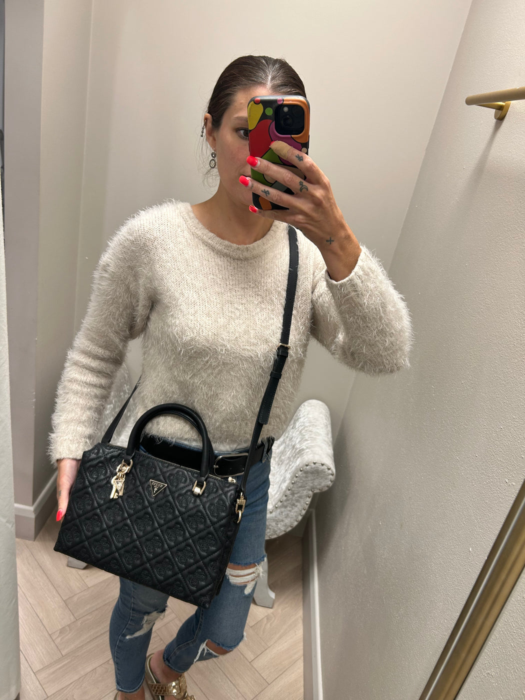 Guess Black ADELASIA Bag. WL965806