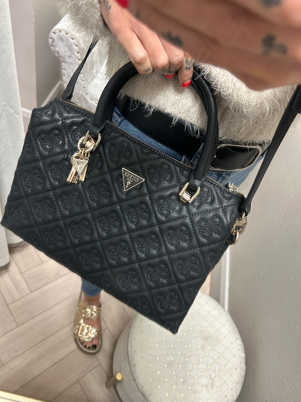 Guess Black ADELASIA Bag. WL965806