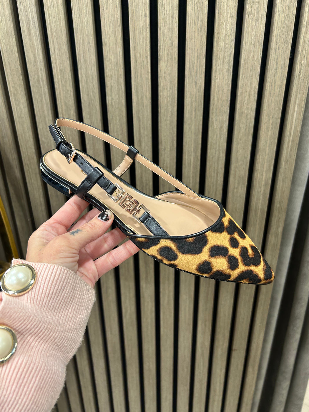 Guess Animal print sling backs FLTFRYLEP05
