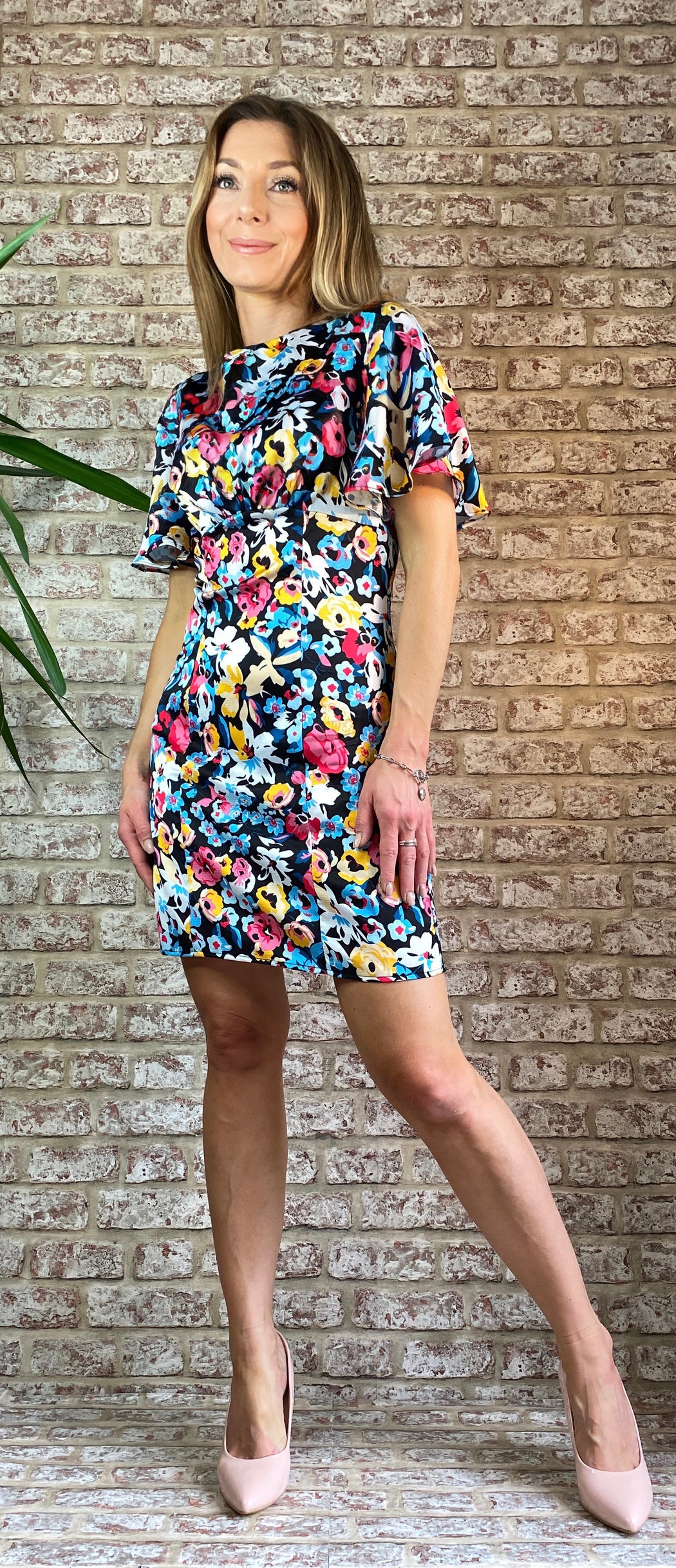 Cindy round neck floral print mini dress