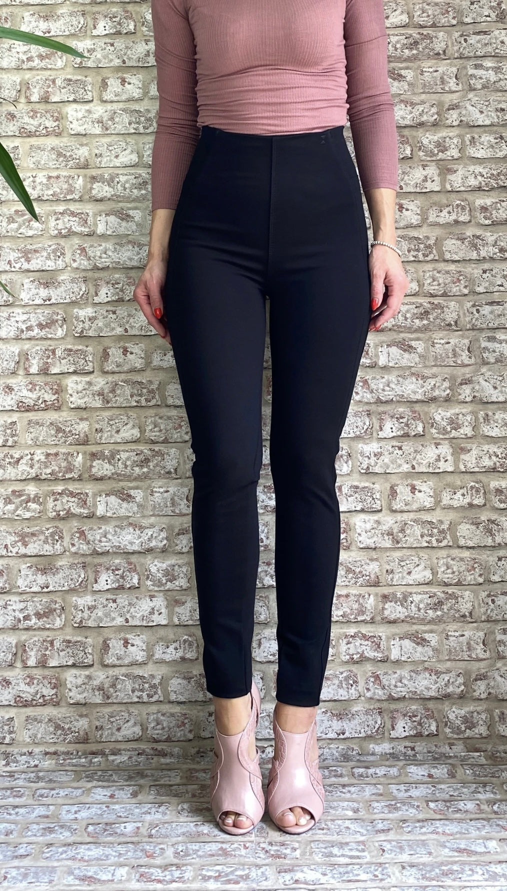 125180 Salsa Sale High-waisted black jeggings — Therapy Boutique