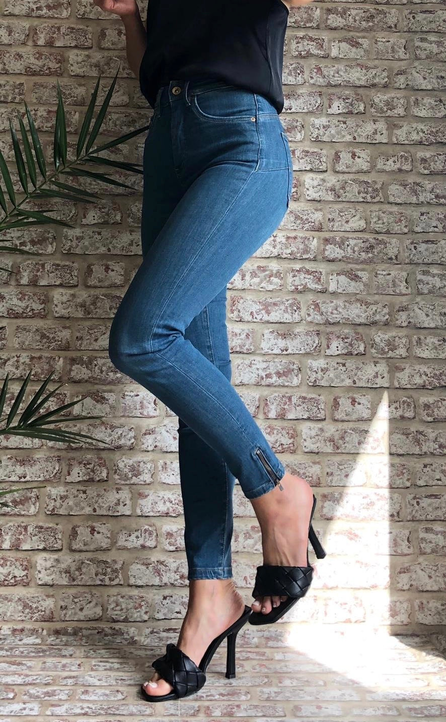 123389 Salsa Sale Push In Secret Glamour High Waist Jeans with Zips