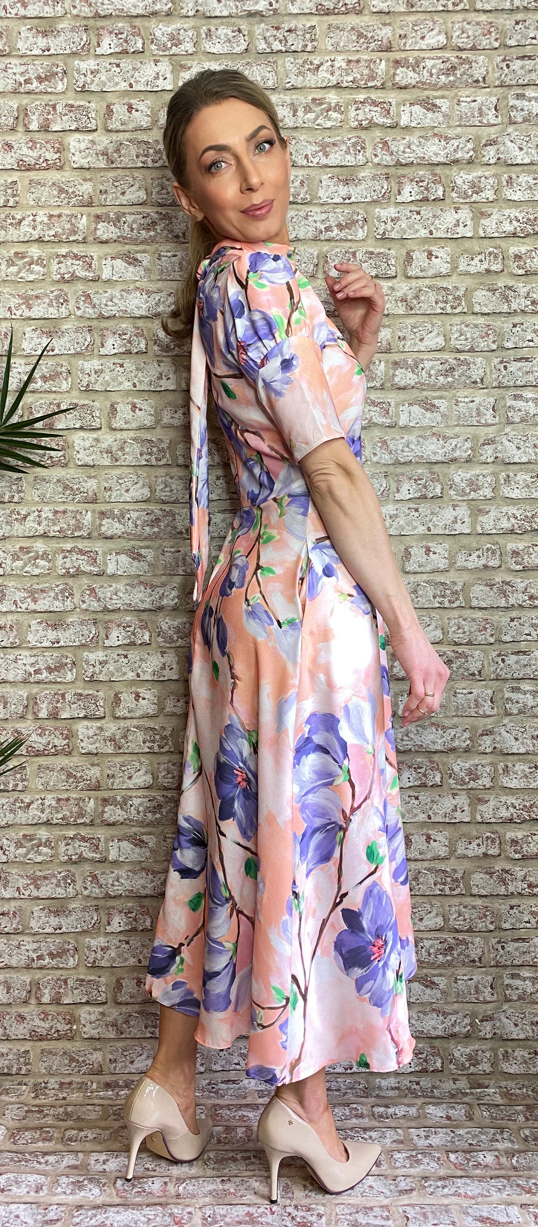 D7743 PEACH FLORAL PRINT TIE BACK A-LINE MIDI DRESS