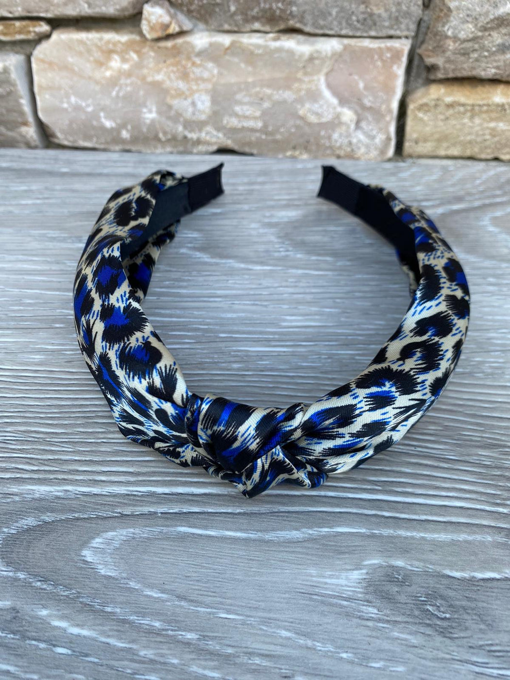 Blue knot leopard
